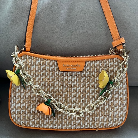 kate spade Handbags - Kate Spade bag with floral chain